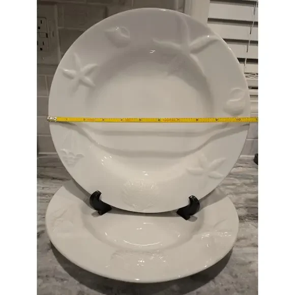 Pottery Barn Seashore Dinner Plates Set Of 2 White Seashell Starfish Nautical - Picture 7 of 10